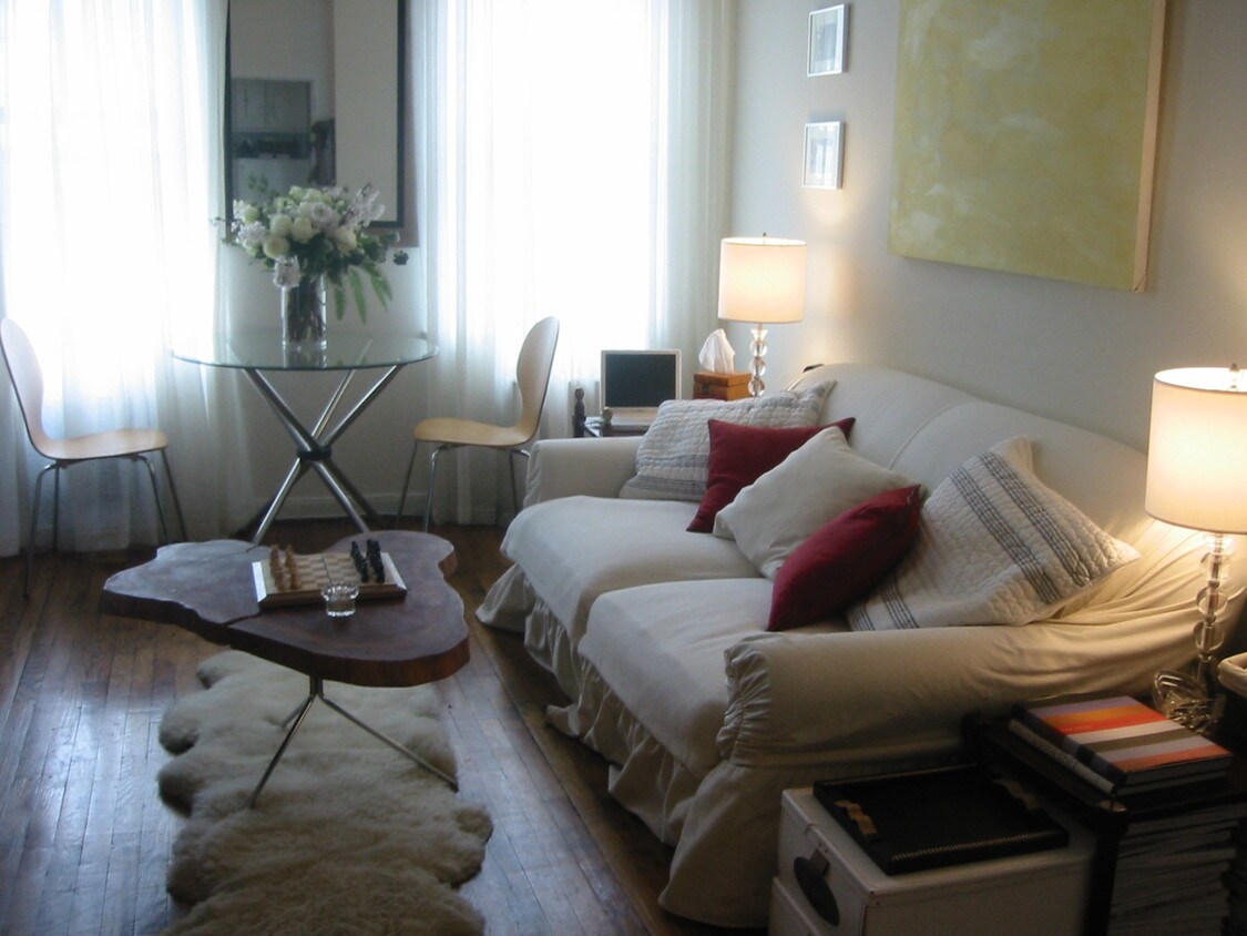 Foto principal - 248 W 20th St
