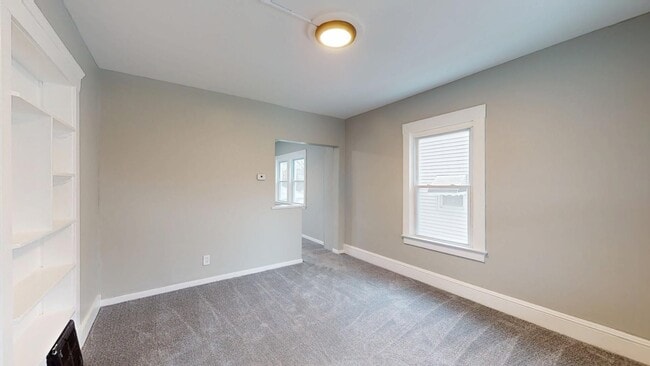Building Photo - Old Brooklyn Area - 3 Bedrooms - Single Fa...