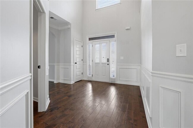 Building Photo - 523 Besra Dr