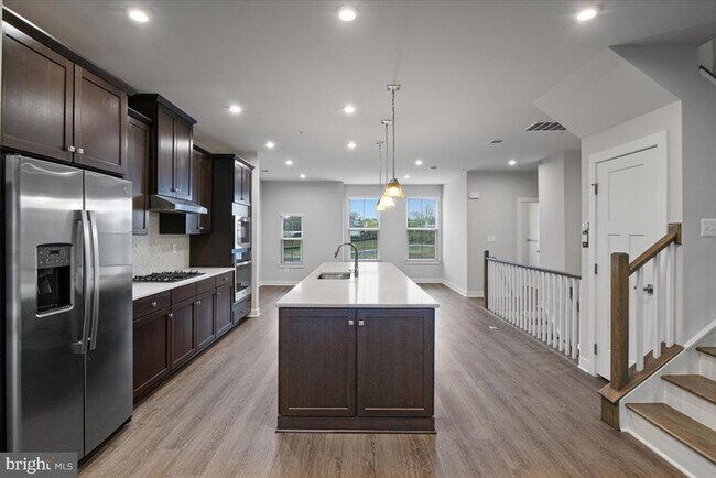 Building Photo - 10007 Ruffian Wy
