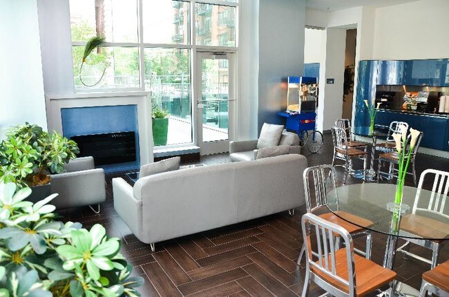 Foto del edificio - 482 W Huron St