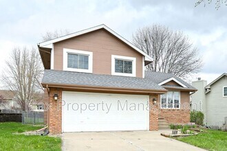 Building Photo - 6827 Hickory Ln