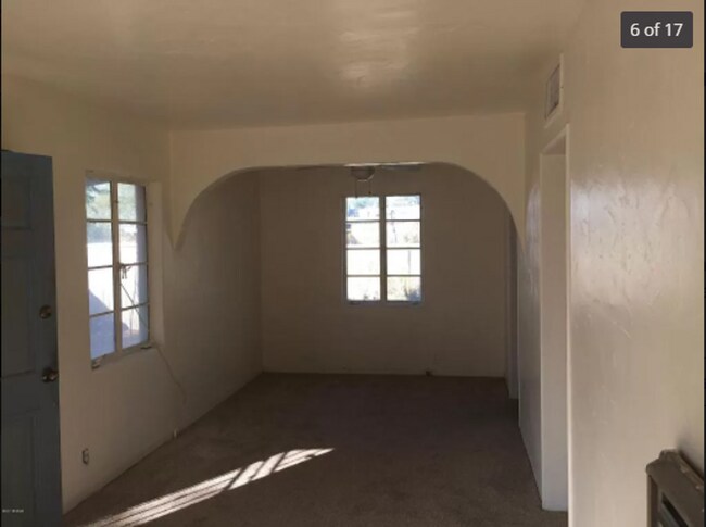 Foto del edificio - 407 E Kelso St