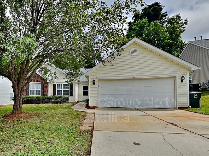 6202 Creekbrooke Ct, Browns Summit, NC 27214 House Rental in Browns