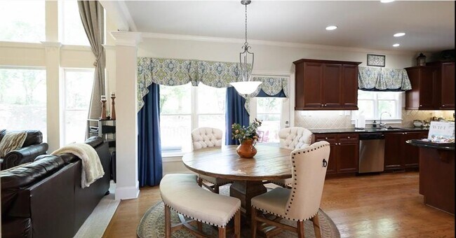 Foto del edificio - 2911 Willowstone Dr