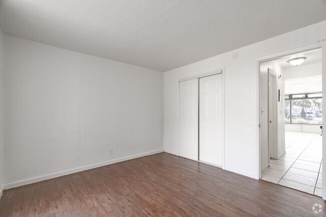 1BR, 1BA - 625SF - The Oasis by RAM Apartments