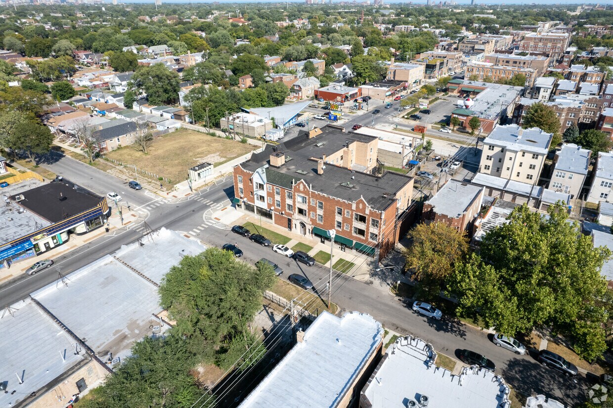 Aerial Photo - 7903 S Rhodes Ave