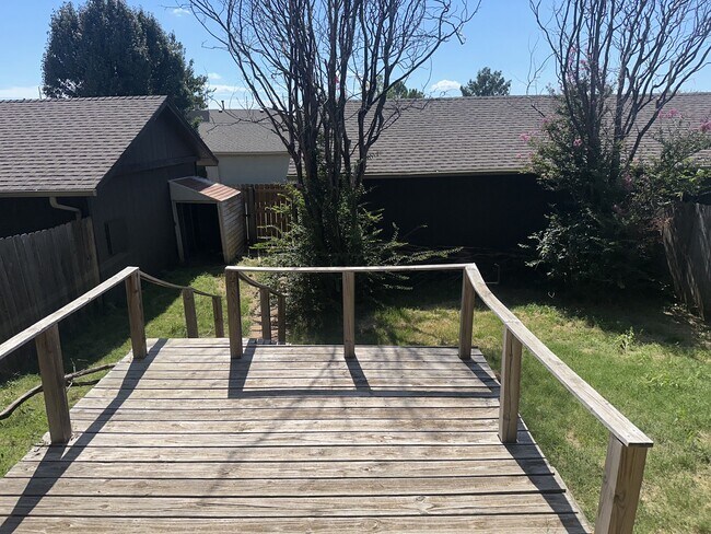 Foto del edificio - 2202 Shadowridge Dr