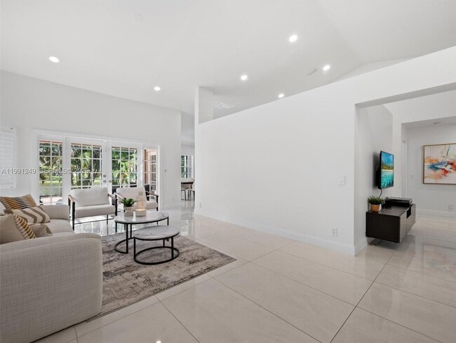 Foto del edificio - 413 Cameron Dr