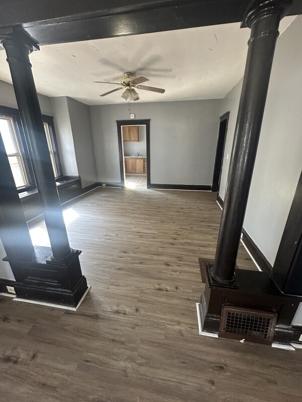 Building Photo - 2088 W 95th St