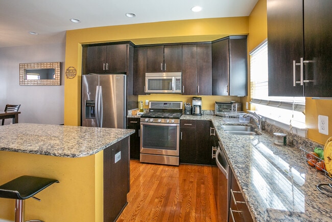 Kitchen - 4503 Garfield St