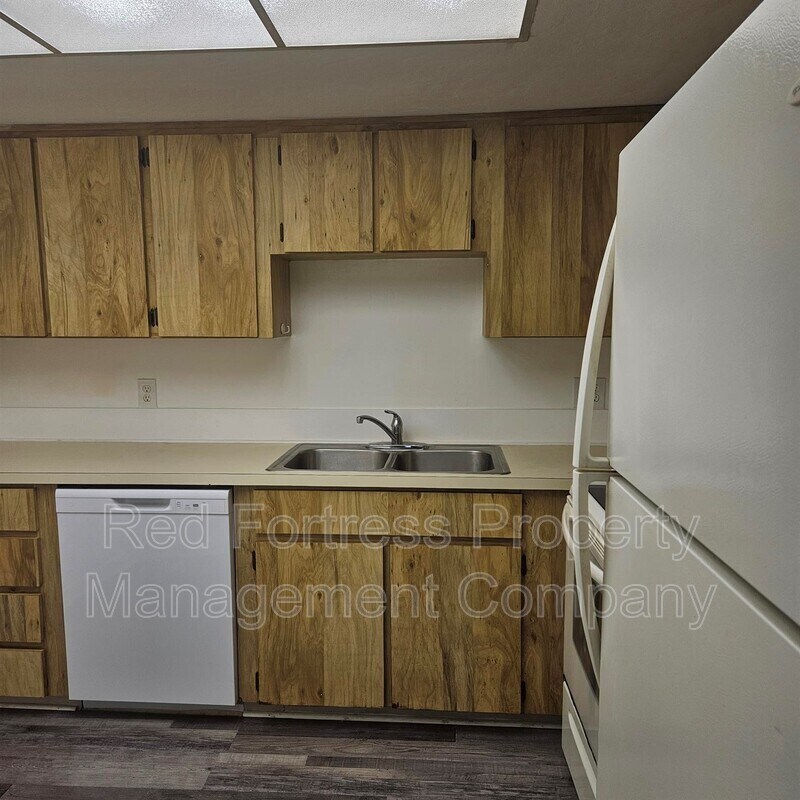 Foto del edificio - 6150 Whiskey Creek Dr
