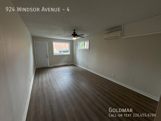 Building Photo - 1 Bedroom Updated Lower level