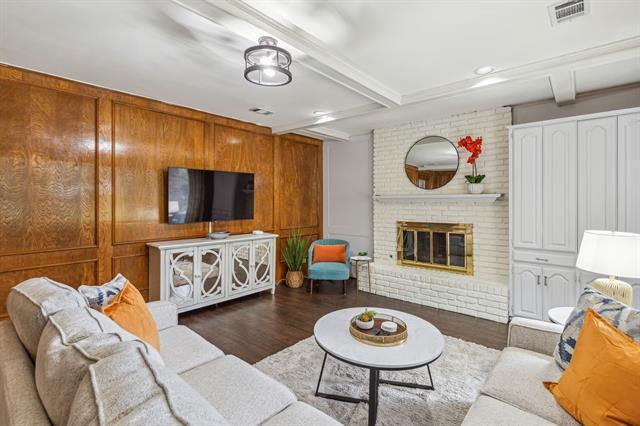 Foto del edificio - 1428 Chatsworth Ln