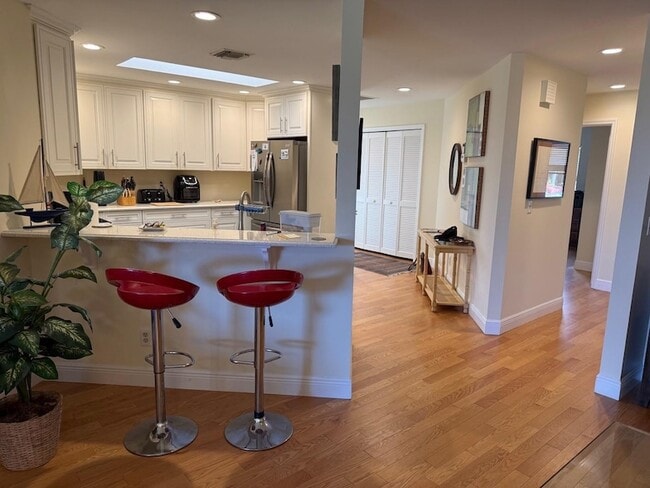 Photo - 6102 SE Landing Way Apartment