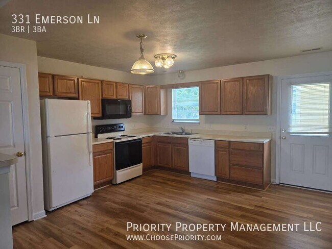 Foto del edificio - 331 Emerson Ln