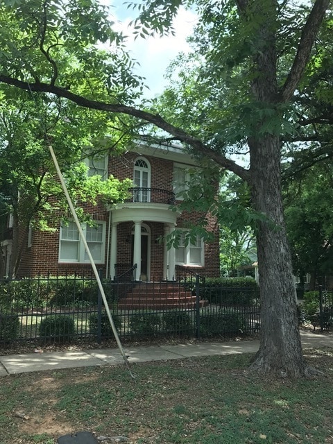 Building Photo - BEAUTIFUL DUPLEX IN SOUTH HIGHLANDS