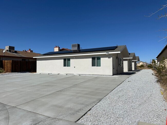Foto del edificio - 916 W Perdew Ave