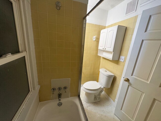 Foto del edificio - 7602 Wentworth Ave