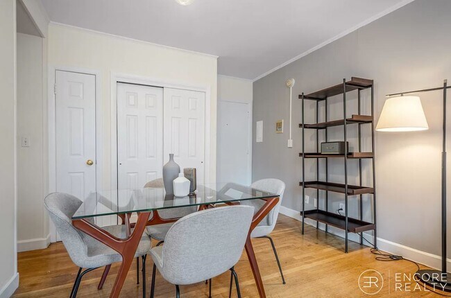 Foto del edificio - 529 Beacon St