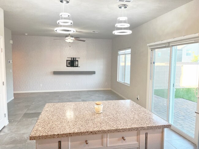 Foto del edificio - 4461 Lantern Point Ave