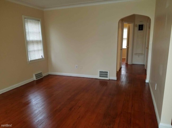 Building Photo - 11600 Roxbury St