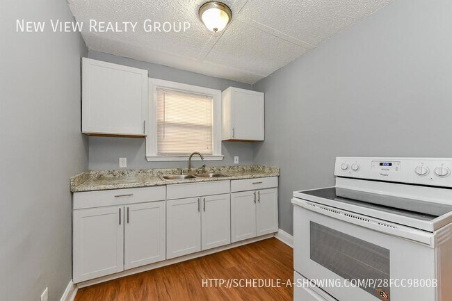 Photo - 112 Sylvania Ave Apartment