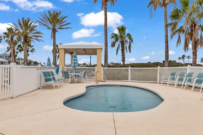 Foto del edificio - 1200 Cinnamon Beach Way
