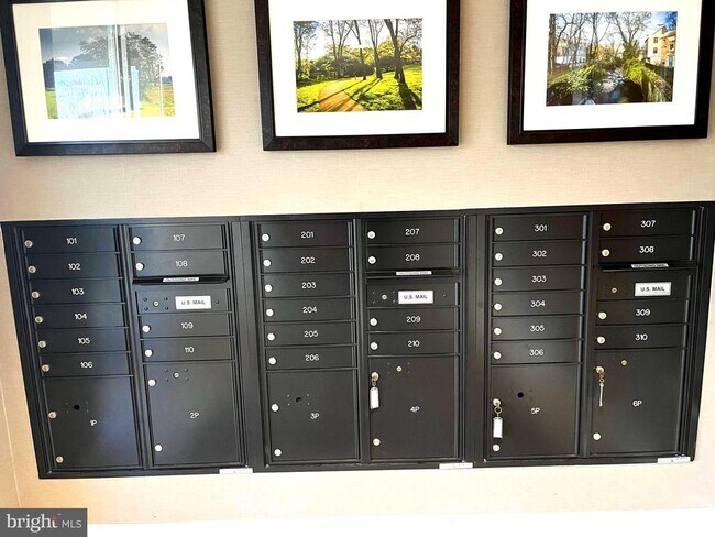 Foto del edificio - 10520 Resort Road