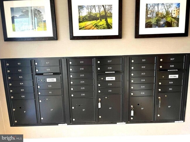 Building Photo - 10520 Resort Road