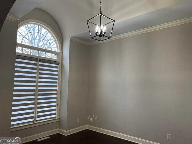 Foto del edificio - 2476 Sewell Mill Rd