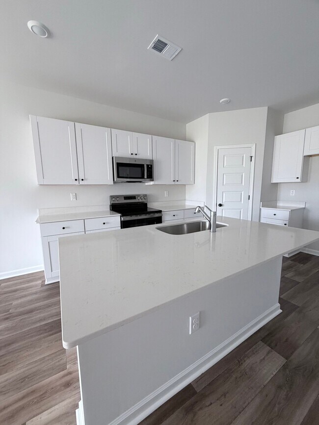 Foto del edificio - 2127 Northwest Dr