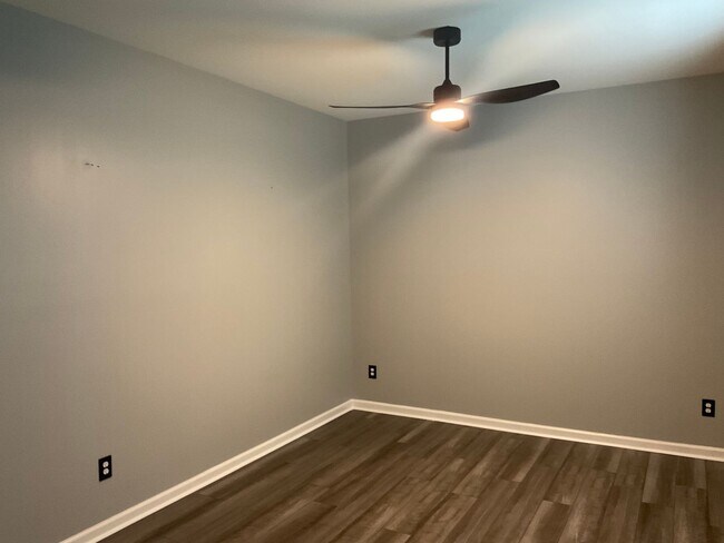 Building Photo - CHARMING 2 STORY HOME IN BARTOW COUNTY