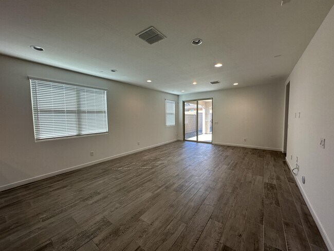 Foto del edificio - 19426 W Highland Ave