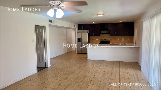 Building Photo - 3315 S Ventura Dr