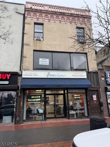 Building Photo - 95 Broad St