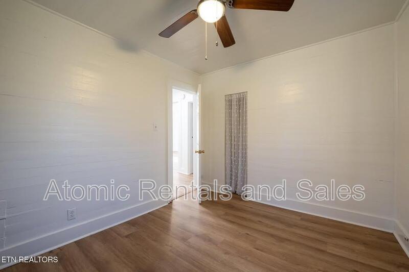 Building Photo - 614 E Brushy Valley Dr
