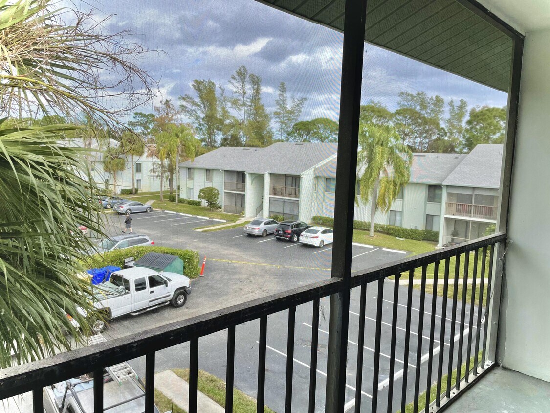 3612 Alder Dr Unit B3, West Palm Beach, FL 33417 Condo for Rent in