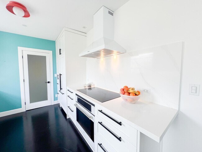 Foto del edificio - Single Family Home in North Berkeley Gourm...