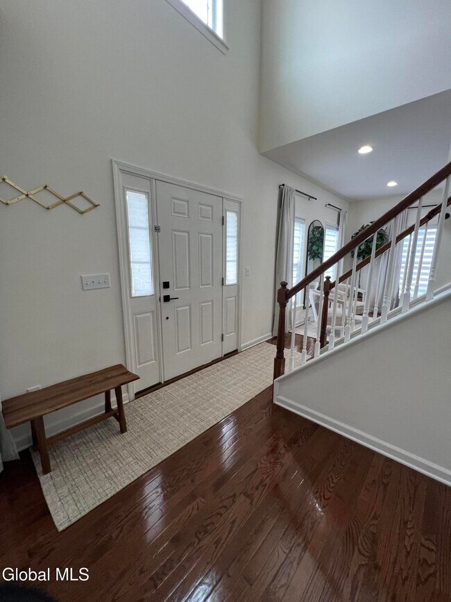 Building Photo - 10 Swatling Dr