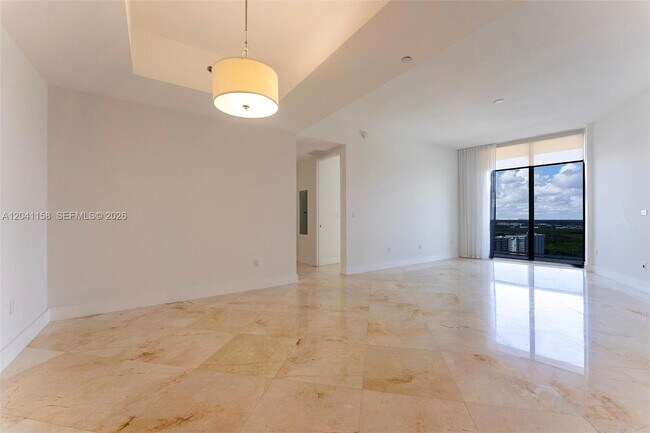 Foto del edificio - 15901 Collins Ave