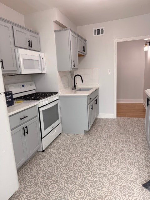 Kitchen - 6158 W Grand Ave (Chicago, IL)