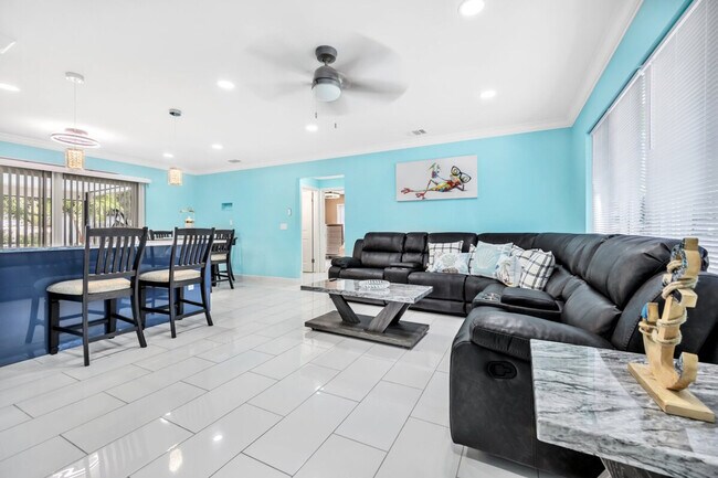 Foto del edificio - 3691 NW 5th Ave