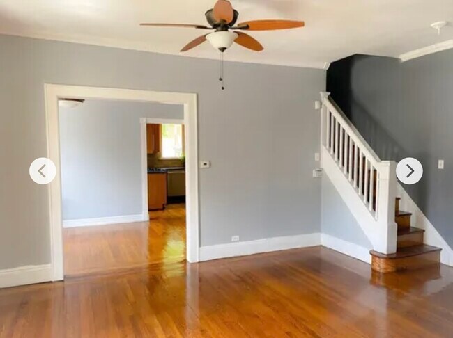Living room - 92 Iris Ave
