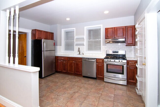 Building Photo - 788 Avenue A