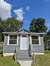 Building Photo - 415 Lorraine St