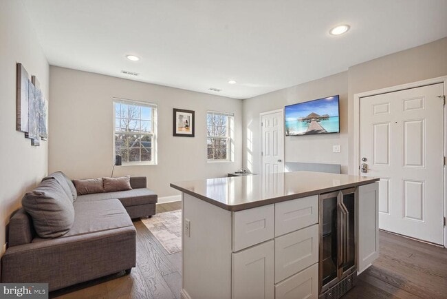 Building Photo - 4809 3rd St NW