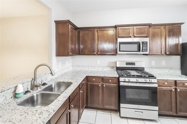 Foto del edificio - 321 Misty Mountain Dr