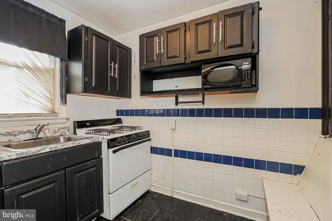 Building Photo - 846 Windermere Ave