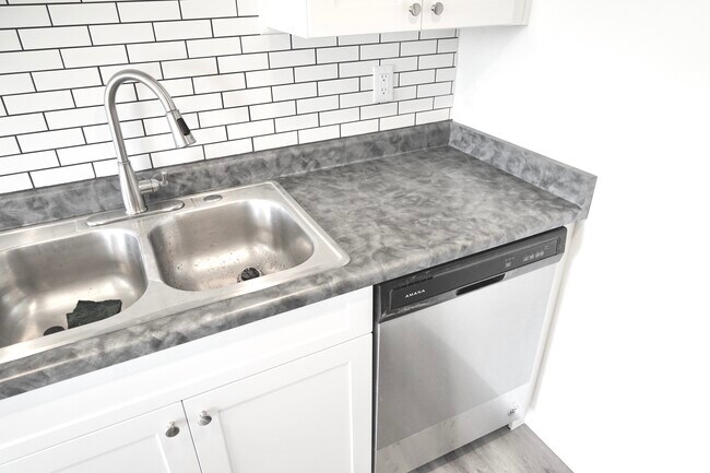 Foto del edificio - 1526 Layton 4-plex